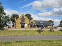 Modern Peaceful Open Plan 1-Bed Apartment Rutland Hotels in Oakham