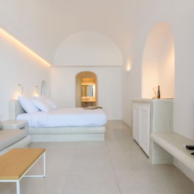 Deluxe Suite With Caldera View And Private Jacuzzi On the Cliff Promo Code
