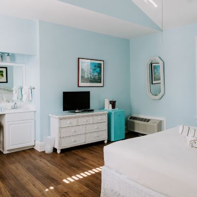 Classic King Room Amsterdam's Curry Mansion Inn Promo Code