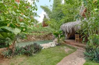 Chalet Tropical Hotel & Pool Bar Restaurant Hotels in 