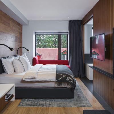Deluxe Double Room Ion City Hotel Promo Code