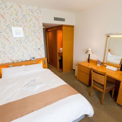 本館　スタンダードダブル 京成ホテルミラマーレ クーポン