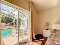 Family Retreat w Pool, Games & Kids' Play Space
