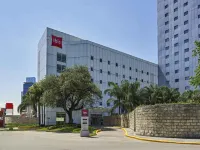 Ibis Monterrey Valle Hotele w: 