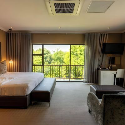 Deluxe King Room St Andrews Hotel and Spa Promo Code