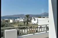 Anais Milos Suites