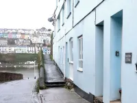巖魚小屋
