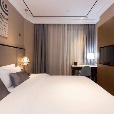 輕奢商務大床房 宿適輕奢飯店（上海南京西路地鐵站店）優惠