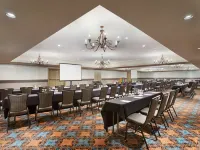 Zachari Dunes on Mandalay Beach, Curio Collection by Hilton Hotels in Oxnard