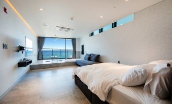 Sokcho W Spa Pool Villa B