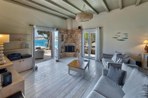 Marconi's Seaside Villa Villa