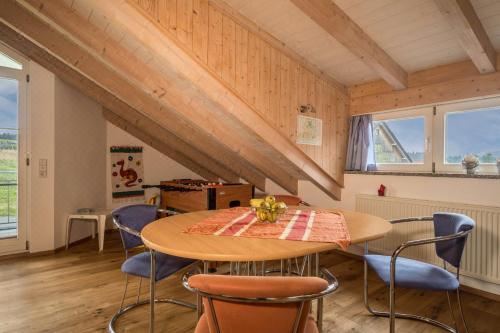 高级一卧室带阳台公寓