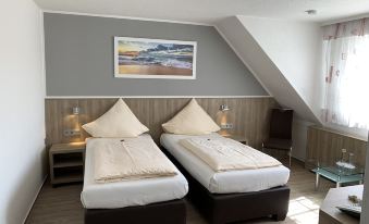 Ziegenbruch's Hotel & Restaurant - Housity