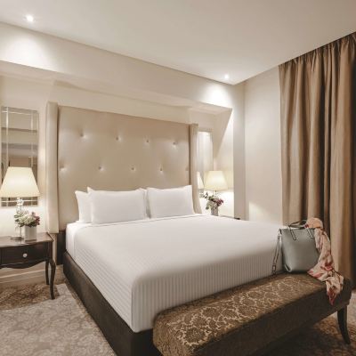 Fuller奢華套房特大床+每晚2杯雞尾酒 墨爾本龍都酒店優惠