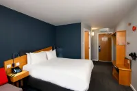Holiday Inn Express EXETER EAST by IHG