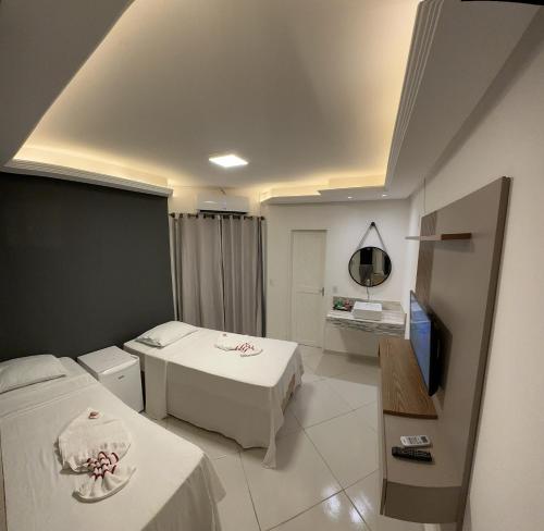 带阳台的双床房