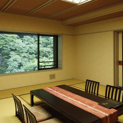 新館角部屋 和風バス付き、山の眺め 湯西川温泉　彩り湯かしき　花と華 クーポン
