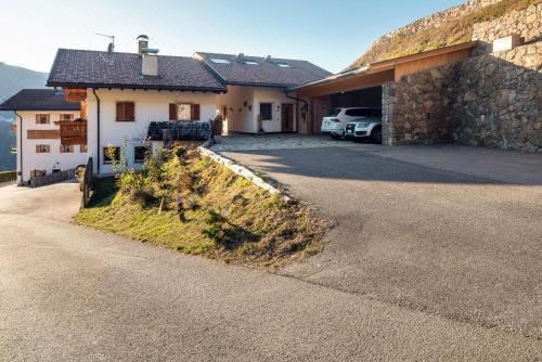 高级一卧室带阳台公寓