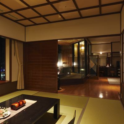  Japanese And Western Room Premium Suite [Japanese-Western Room] [Non-Smoking] [Mountain View] [Nightlife View] 滝の湯 クーポン