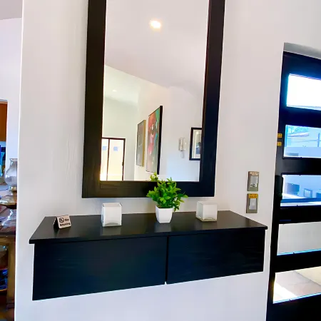 Ajijic Modern 1 King Bedroom Unit-Best Summer Rates -Bikes-Gym-Pickleball Court