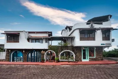 Hostal North Seymour Hotels in 