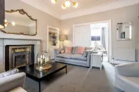 No1 Apartments & Bedrooms St Andrews - St Mary's Hotele w: 