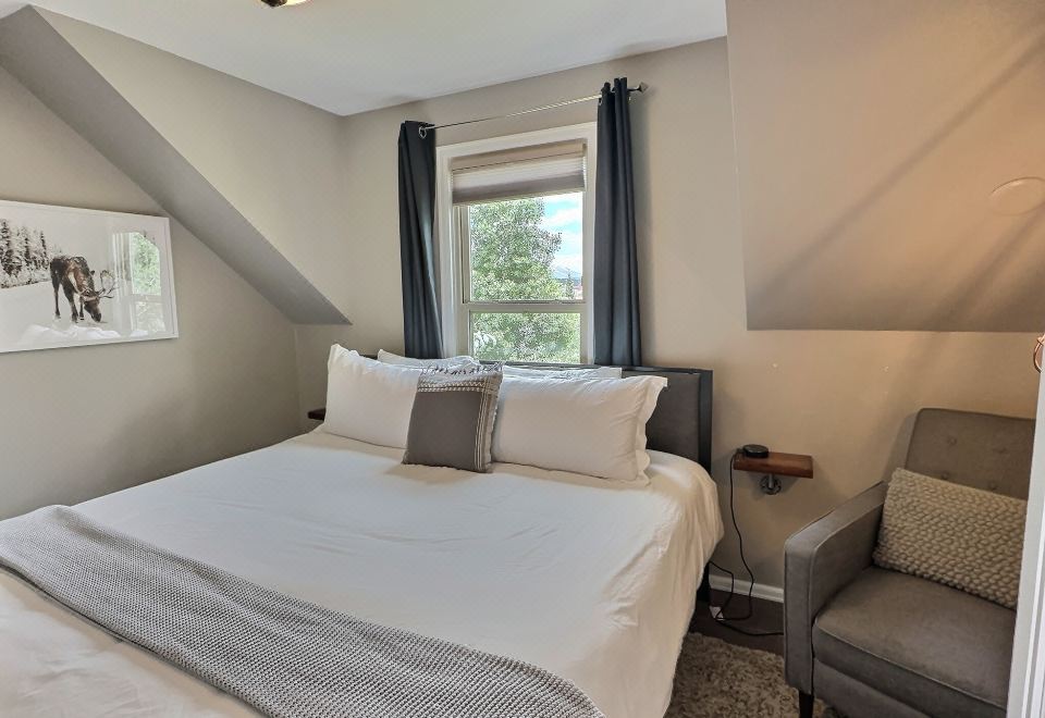 奢华热水浴缸和宽敞生活区-迷人维多利亚休闲屋