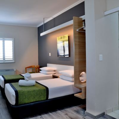 Accessible Twin Room-Non-Smoking Road Lodge Umhlanga Ridge Promo Code