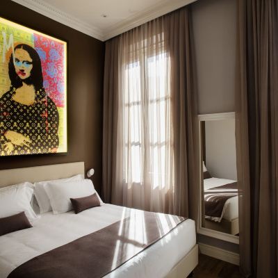 Deluxe Queen Room The Frame Hotel Promo Code