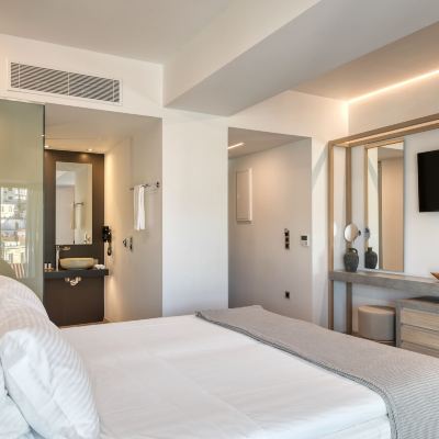 Deluxe Double Room Las Hotel & Spa Promo Code