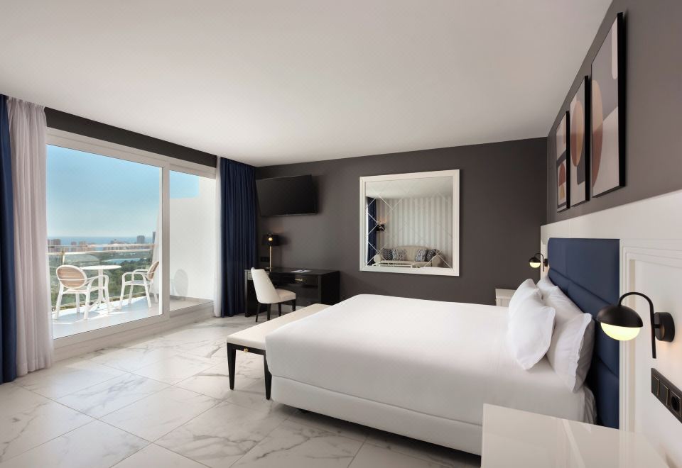 经典客房， 1 张双人床， 阳台， 海景