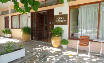 Hotel Inomaos - Housity