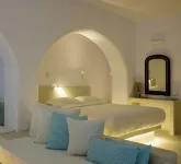 미코노스 무사 수츠