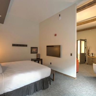 Standard Studio, 1 King Bed, Accessible Hotel Crosby Promo Code