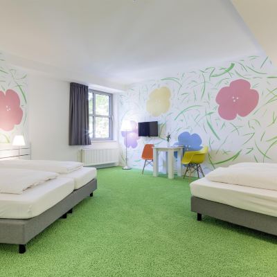 Small Family Room Flowers Hotels Promo Code