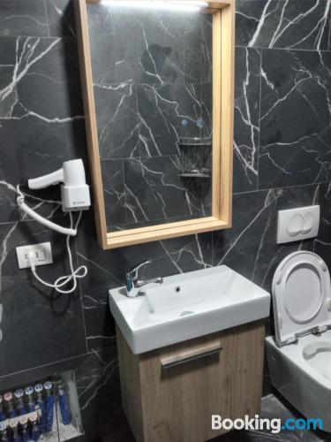 带山景的双人间