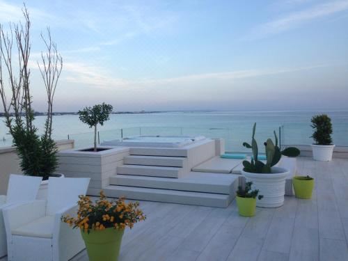 带海景的双人房