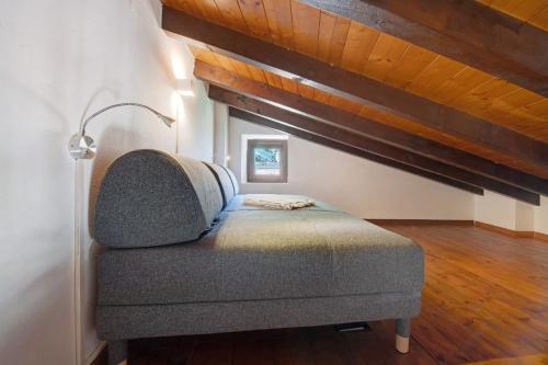 高级一卧室带阳台公寓