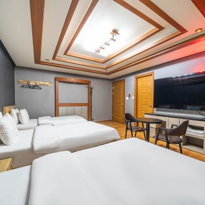스페셜룸 침대 3개 Gongju Hotel Sydney 쿠폰