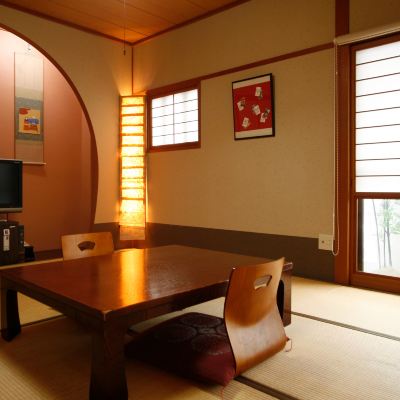 Japanese-Style Room