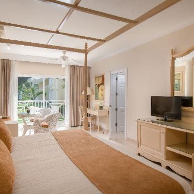 Junior Suite Superior (2 Adults + 1 Child) Bahia Principe Grand El Portillo - All Inclusive Promo Code