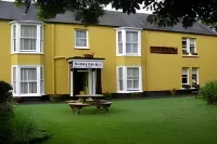 OYO Lamphey Hall Hotel Hotels in Stackpole