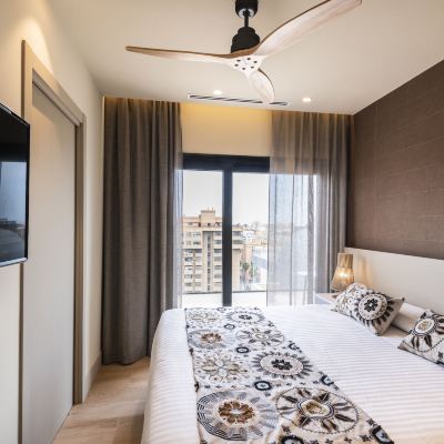 Luxury Apartment, 2 Bedrooms, Balcony, Park View Apartamentos Core Suites Valencia Promo Code