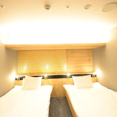 プレミアツインルーム ファーストキャビン 御堂筋難波 クーポン