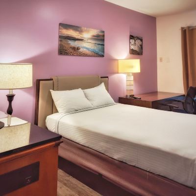 Deluxe Room, 1 Double Bed, Non Smoking, Shared Bathroom (10) Anchor Pointe Inn Promo Code