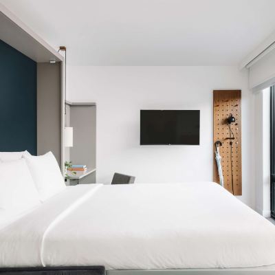 Room, 1 Queen Bed, Mobility Accessible, Terrace Arlo SoHo Promo Code