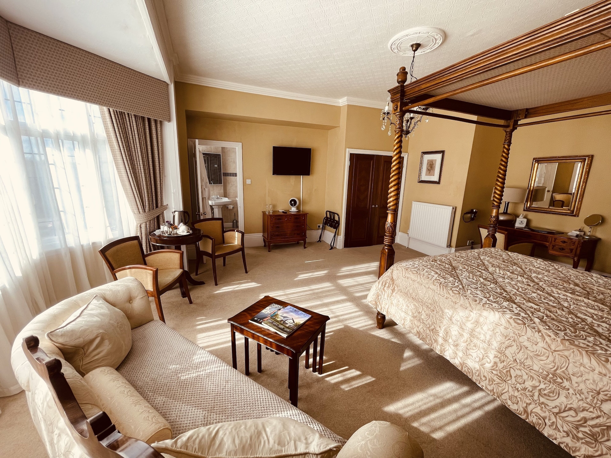 豪华双人间（1张特大床）