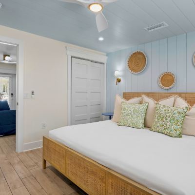 Deluxe One-Bedroom King Suite Tropical Breeze Resort Promo Code
