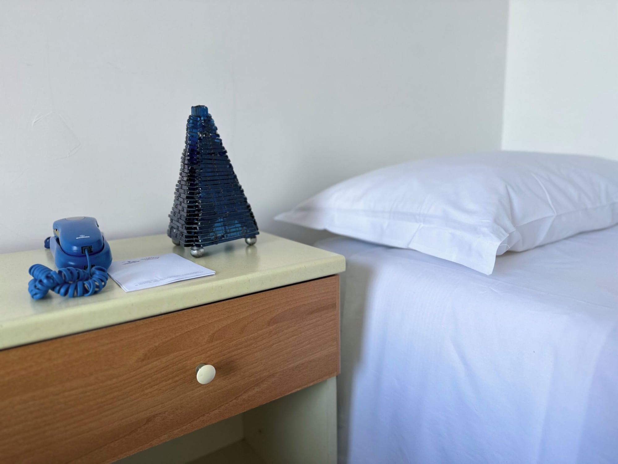 带阳台和海景的三人房