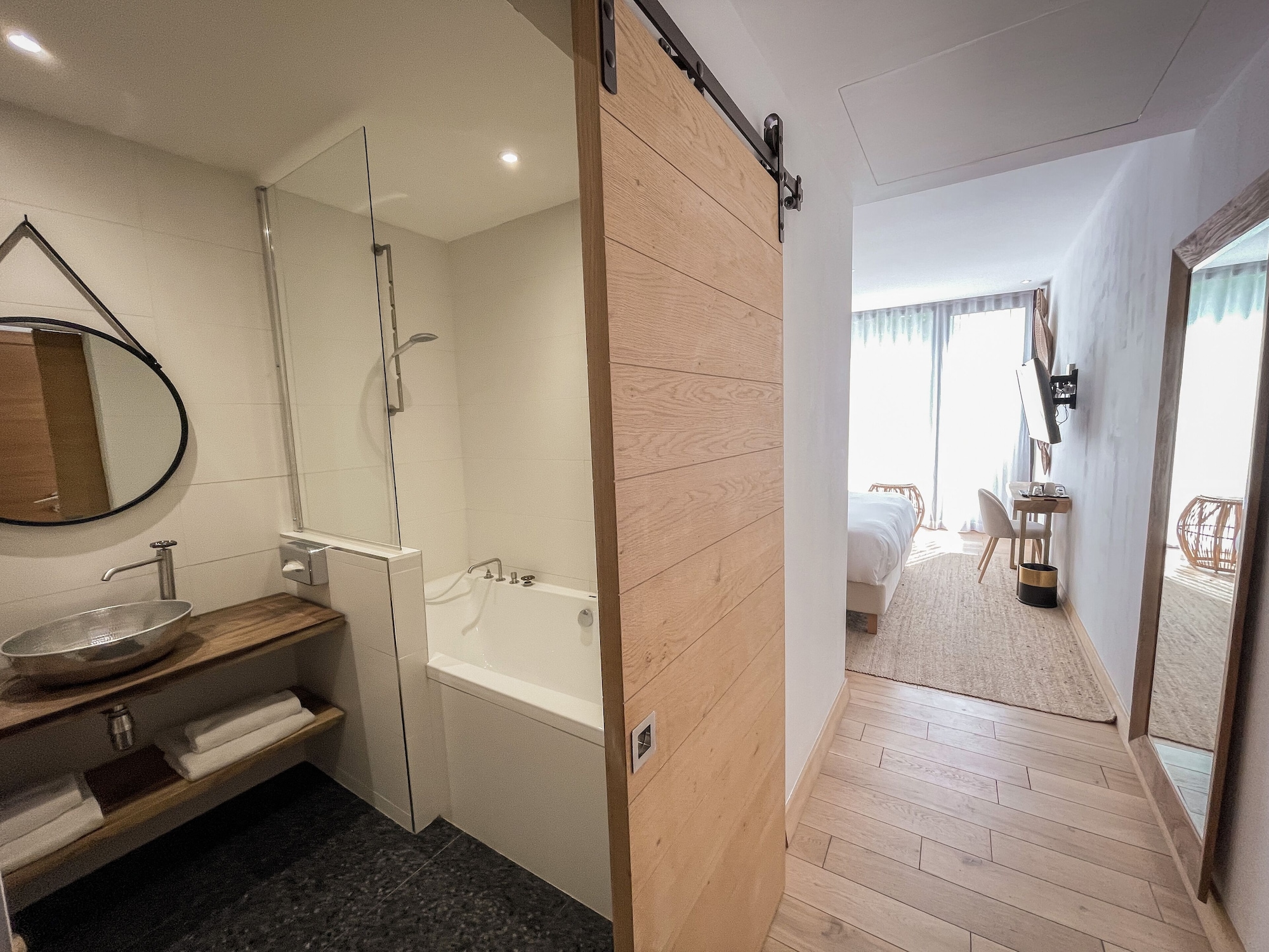 高级房（带露台）